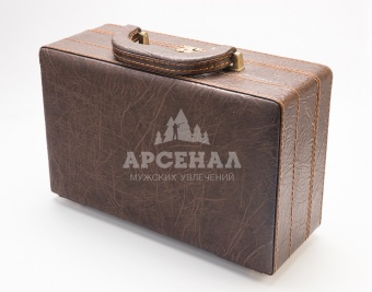 Подарочный набор для пикника в чемодане "Ларец-1"